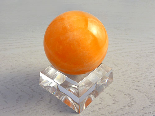 Acrylic Sphere Stand - 55mm Square